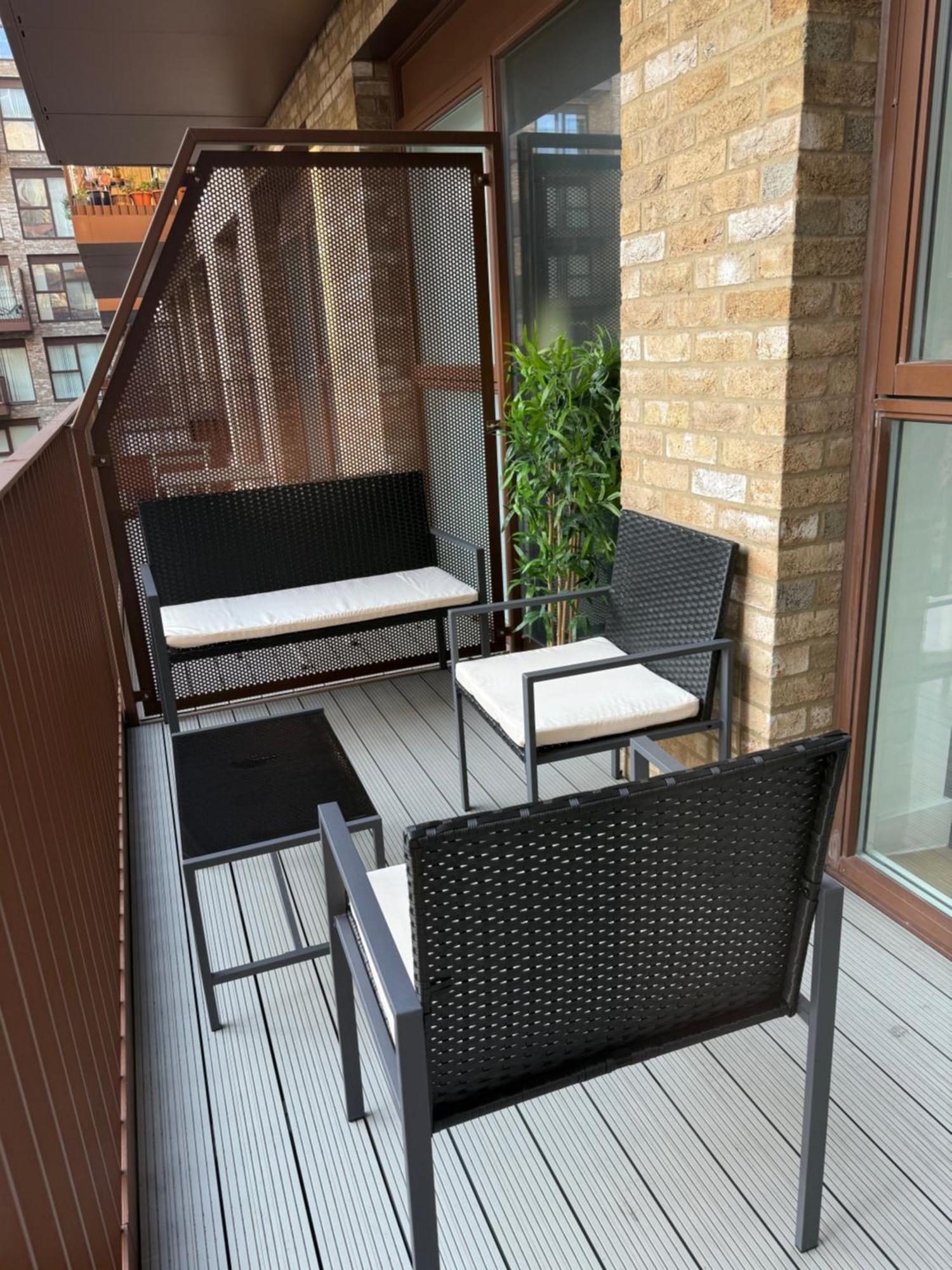 Stunning 2 Bed In Royal Wharf Next To Excel & Airport Apartamento Londres