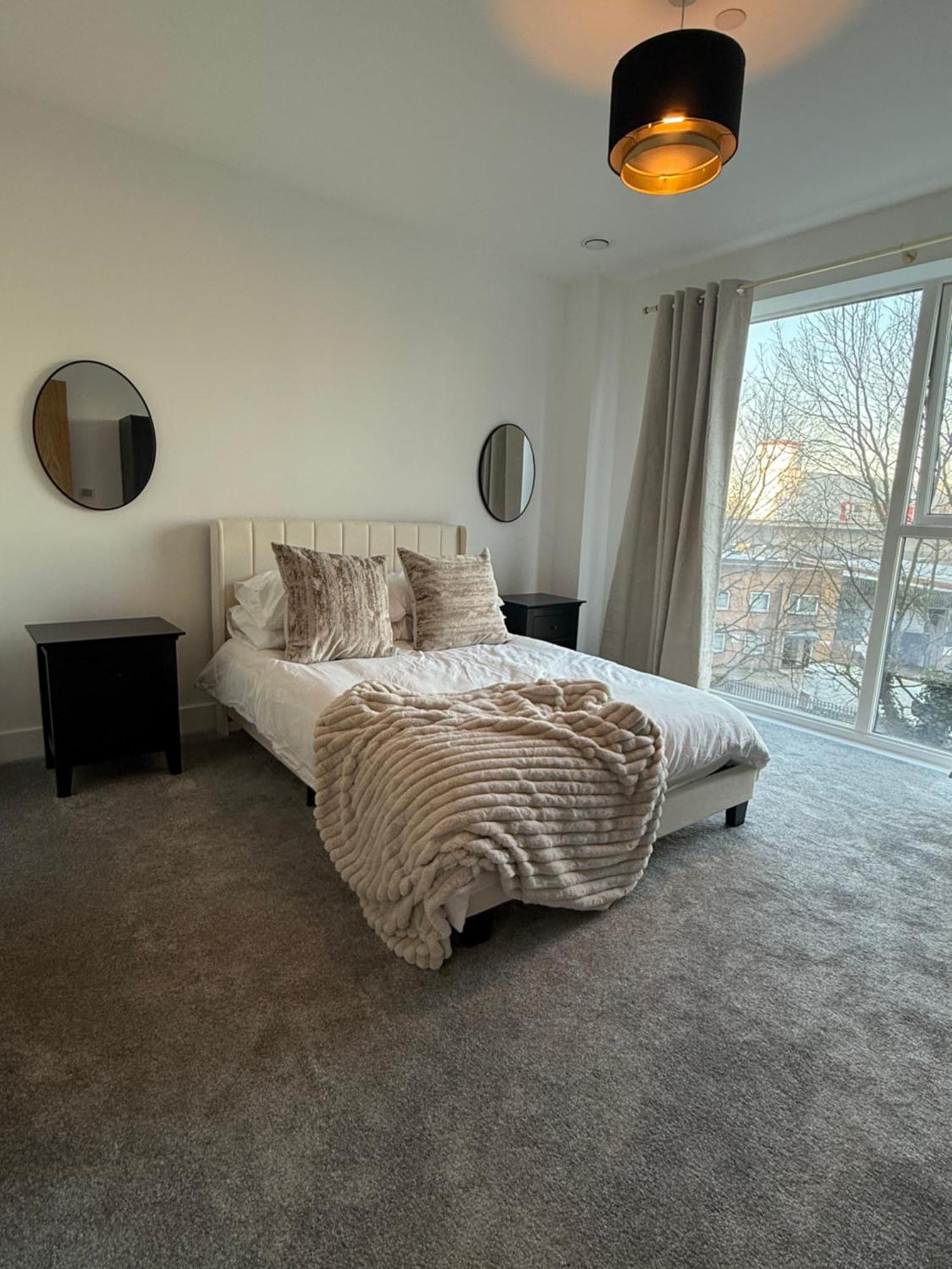 Stunning 2 Bed In Royal Wharf Next To Excel & Airport Apartamento Londres
