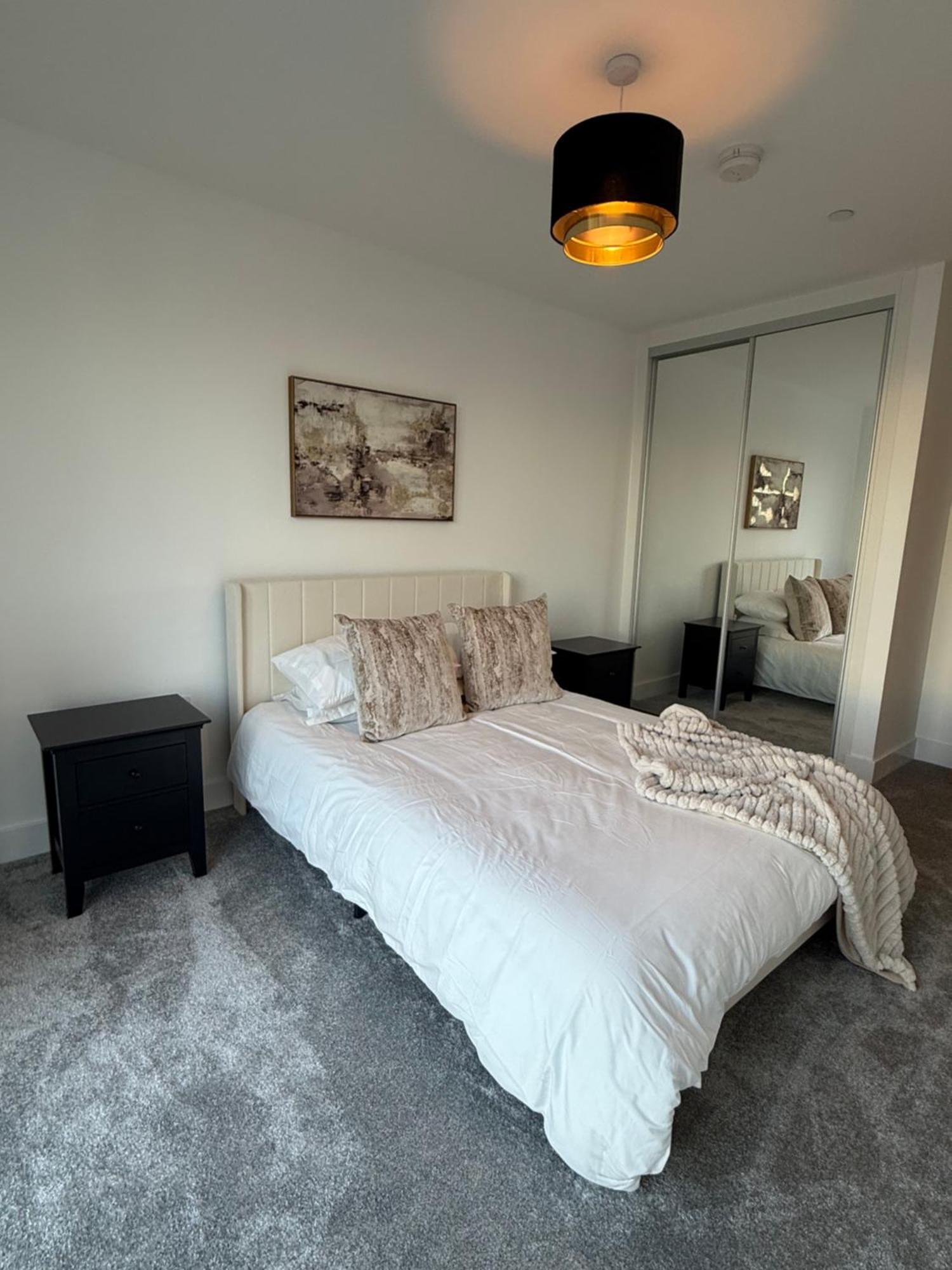 Stunning 2 Bed In Royal Wharf Next To Excel & Airport Apartamento Londres